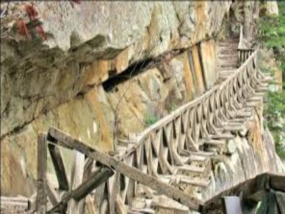 world most dangerous route Gartangli photos on world tourism day 2017