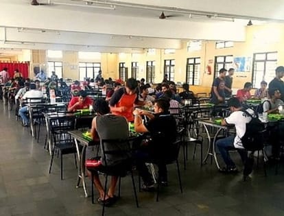 Dead Mouse Found In Food At IIT Delhi Canteen