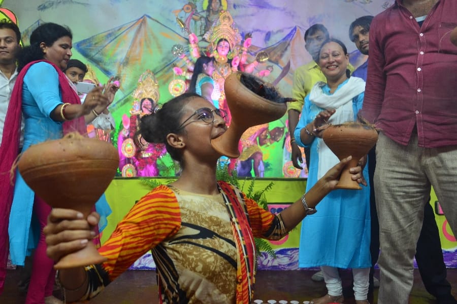 pics of navratra celebration in Lucknow.