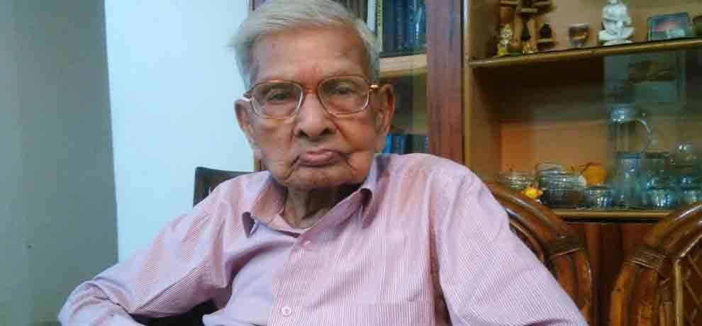 98 Year Old Rajkumar Vaisya Cleared MA Exams Make Record