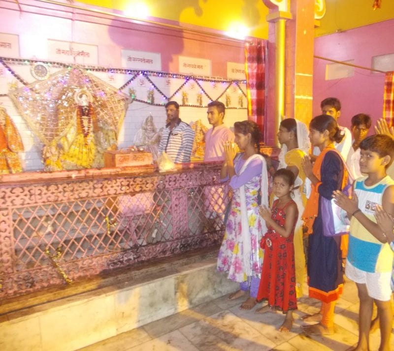 भक्तिभाव से पूजीं गई मां कात्यायिनी
