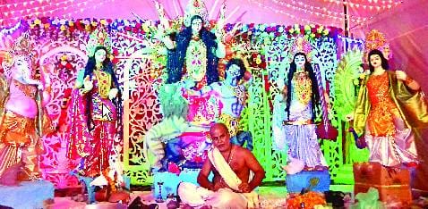 शारदीय नवरात्र के सातवें दिन मां कालरात्रि की पूजा
