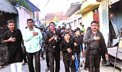 अकीदत के साथ निकाला पांचवीं का आलम जुलूस