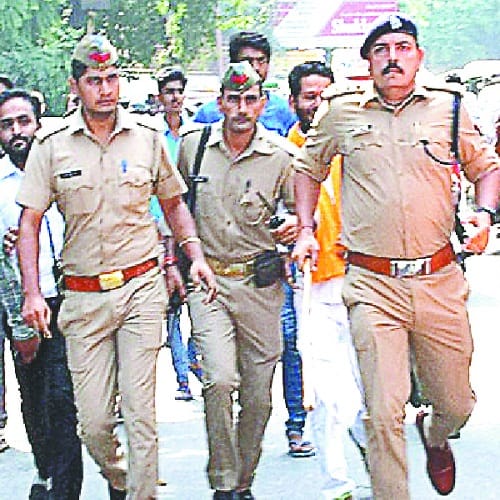 Photos: love jihad noise... first try conversion again court marriage, ruckus