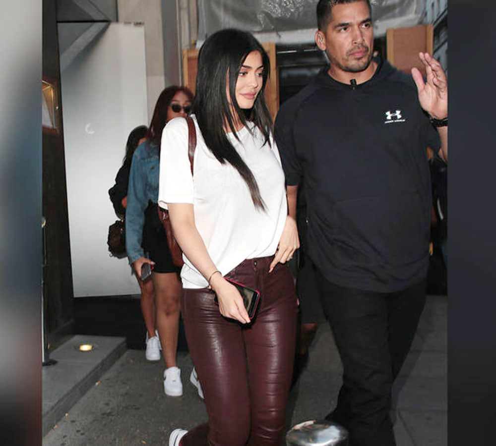 kim kardashian sister kylie jenner pregnant not thinking about marriage