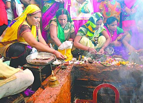 शारदीय नवरात्र के आठवें दिन महागौरी की अराधना