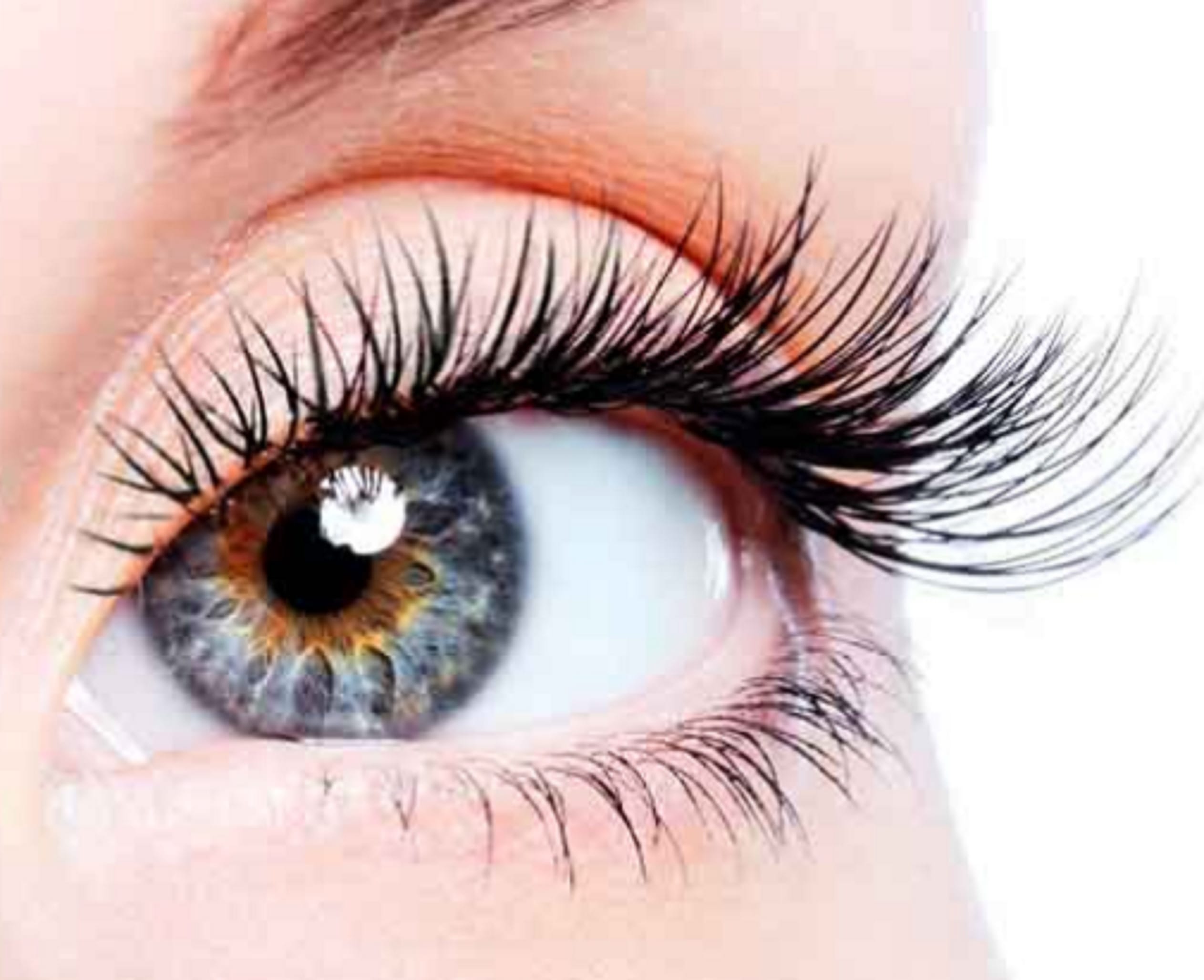 Try these home remedies to grow thicker and longer eyelashes
