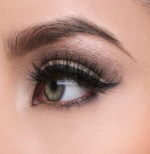 Try these home remedies to grow thicker and longer eyelashes
