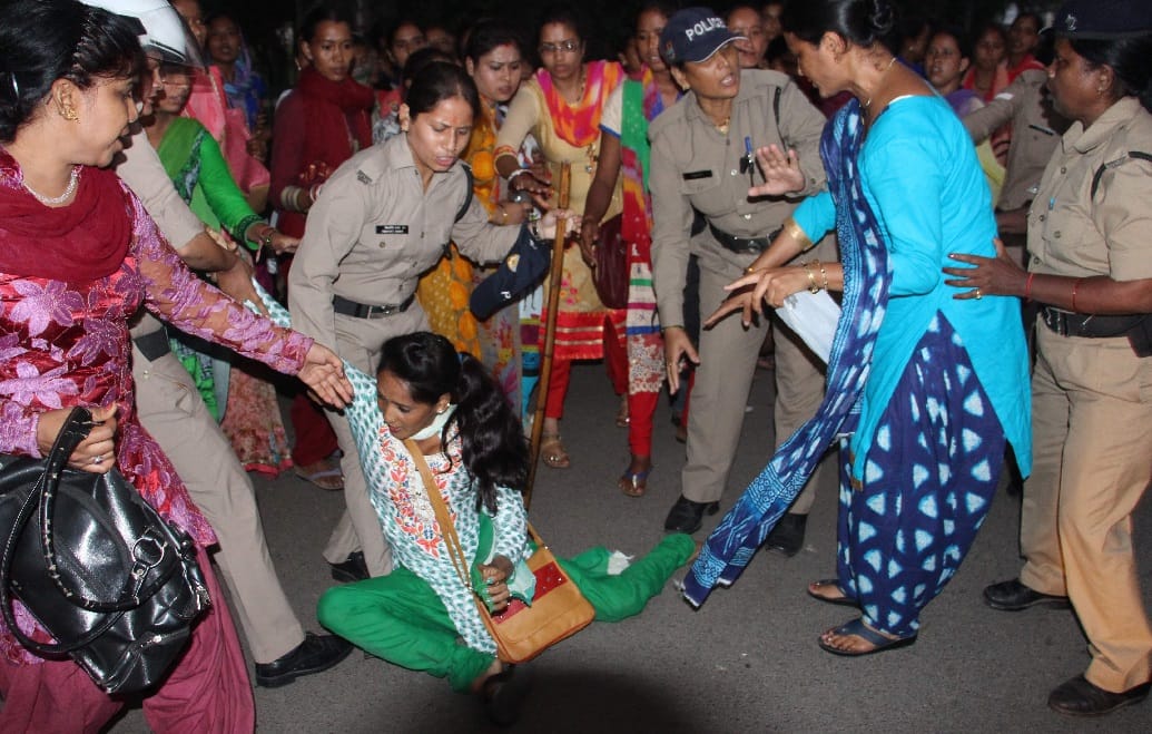 Education motivator protest after one youth death in dehradun