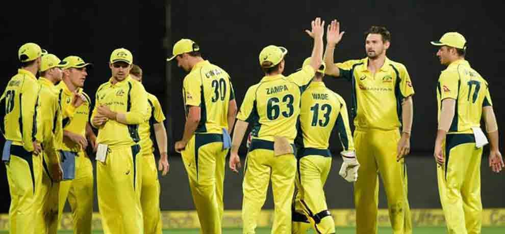  live score india vs australia for 4 th odi at bengluru chinnaswamy stedium