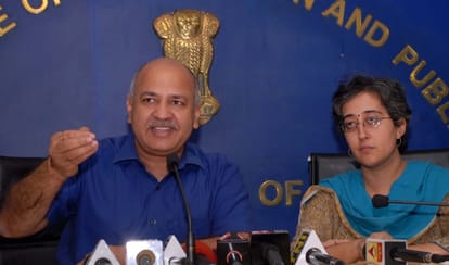 kejriwal government regularize guest teachers and Delhi high court put stay on it