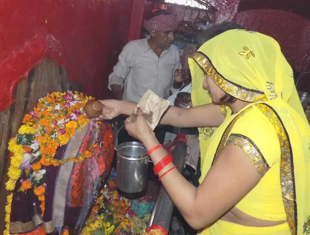 Navratri: Speak loud Jai Mata Di ... from Guna city