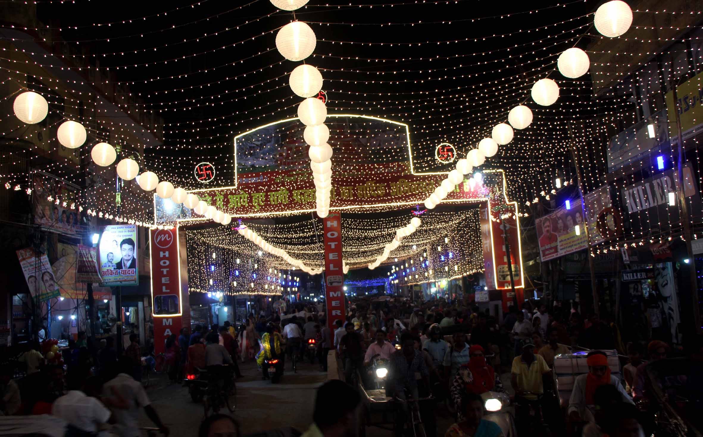 varanasi navratri pandal see photos