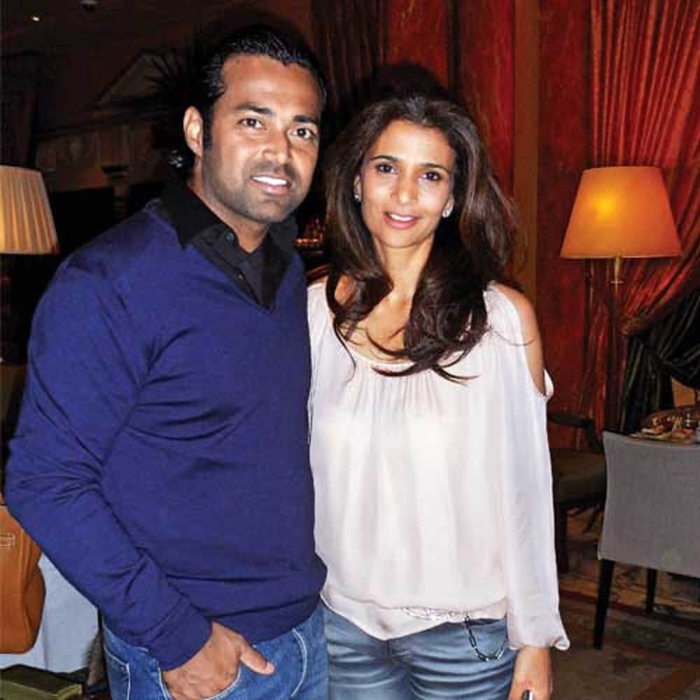 sanjay dutt ex wife demands to check the passport of leander paes which will prove she is his wife