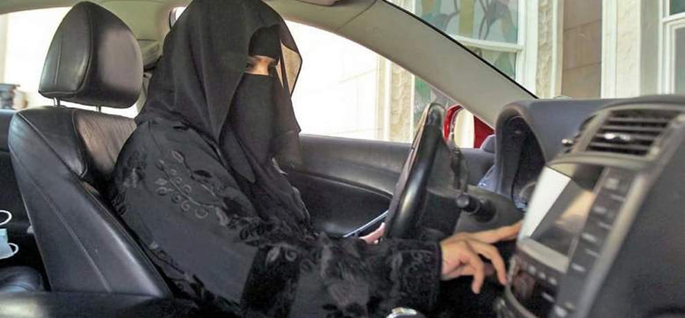 uae allowing women to drive