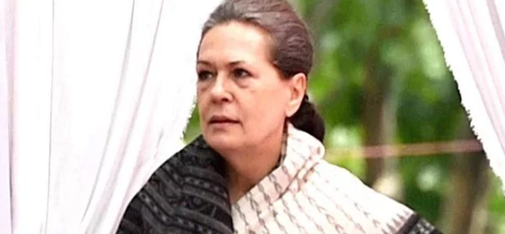 congress president sonia gandhi leave for delhi from shimla