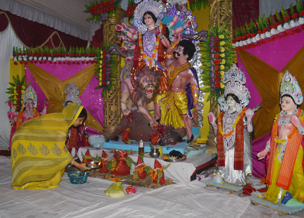 The devotees in the temples, visiting the Goddess Nihal