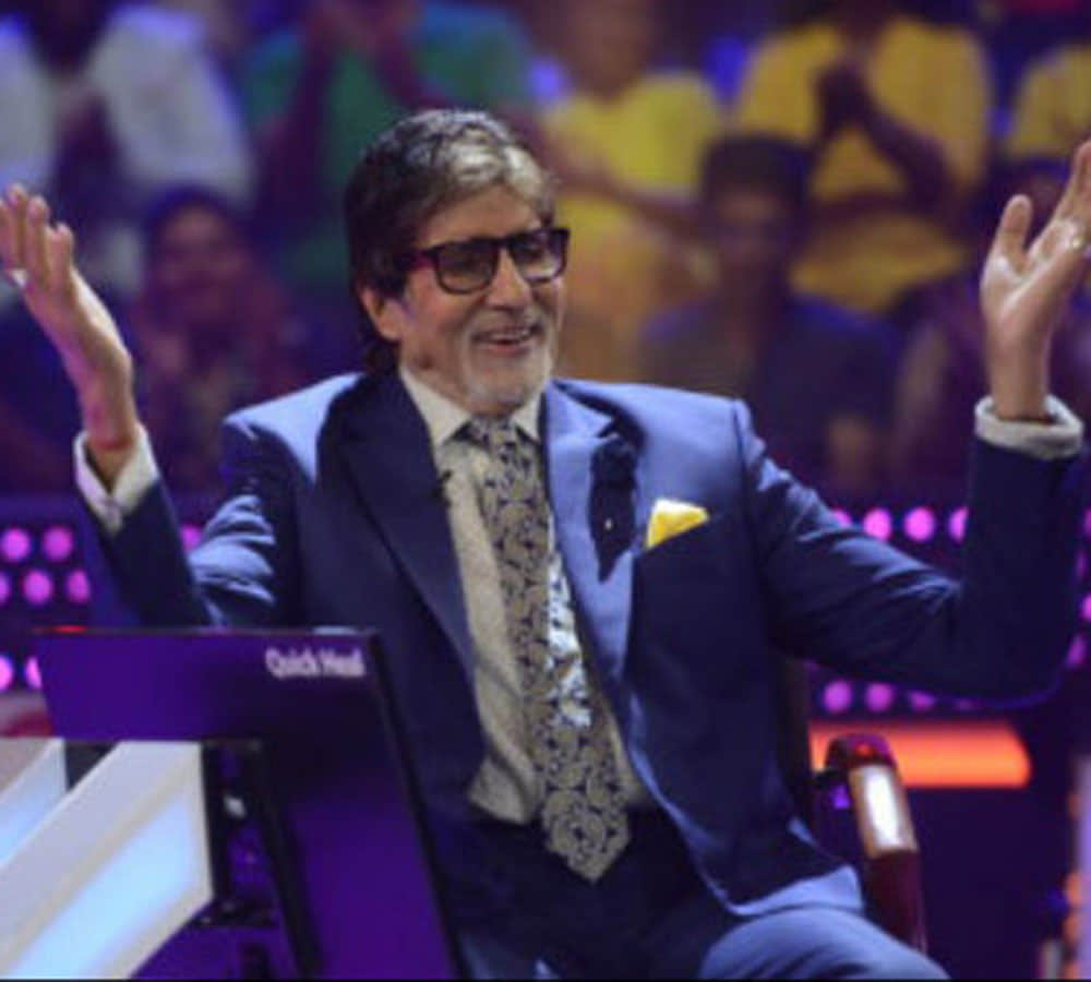 how celebrate Amitabh Bachchan 76 birthday