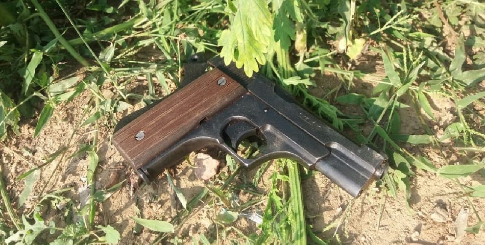 Weapons play-play scam the accused brother Mukim-Wasim