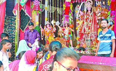 महानवमी को जिमाई देवी स्वरूप कन्याएं