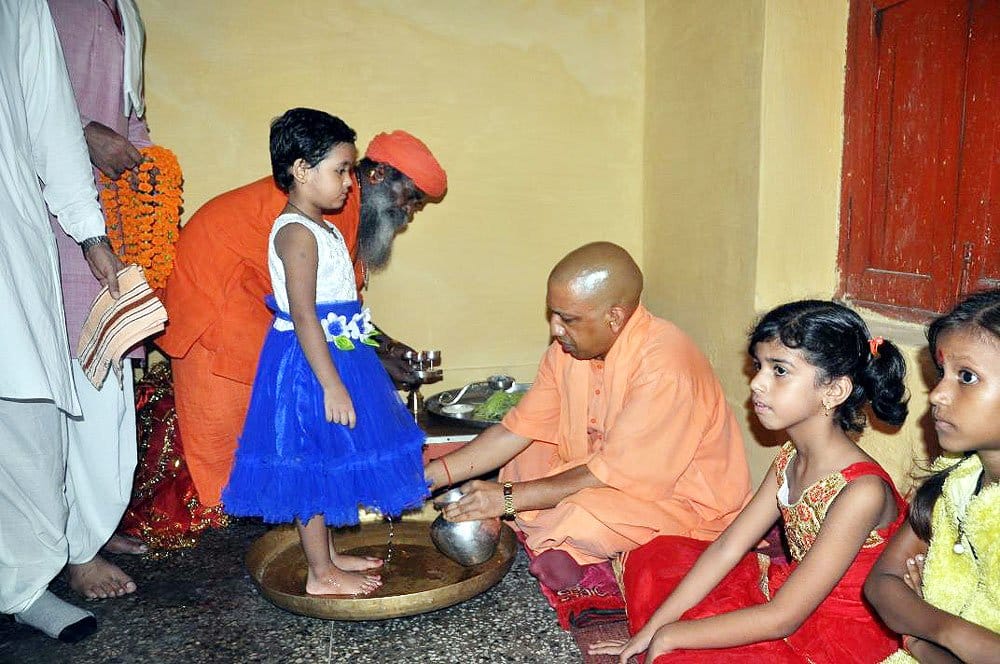 cm yogi celebrate mahanavami in gorakhpur