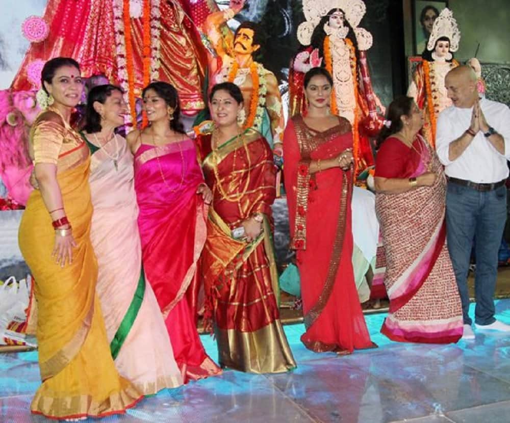 Kajol looks stunning in Navratri as she attends Durga puja with her Tanuja and Tanishaa