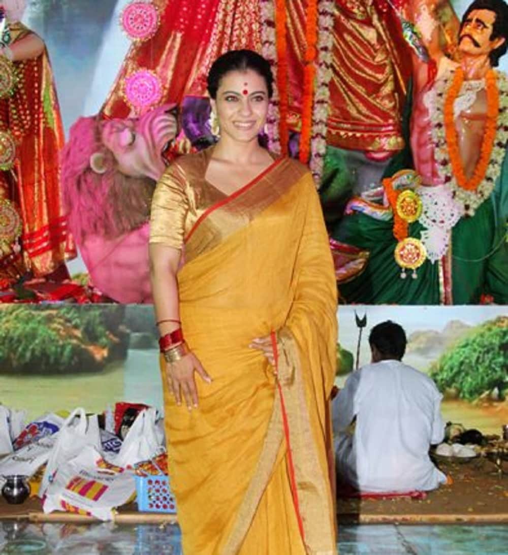 Kajol looks stunning in Navratri as she attends Durga puja with her Tanuja and Tanishaa