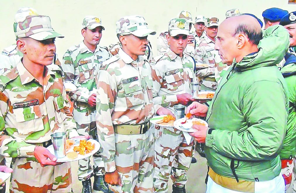 Rajnath singh gave special dussehra gift to itbp soldiers in mana village