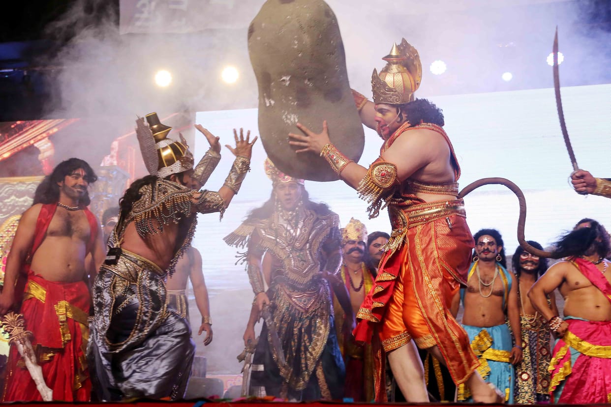  celebrities and politician performing in ramleela of delhi it turns 94 this year