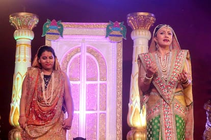  celebrities and politician performing in ramleela of delhi it turns 94 this year