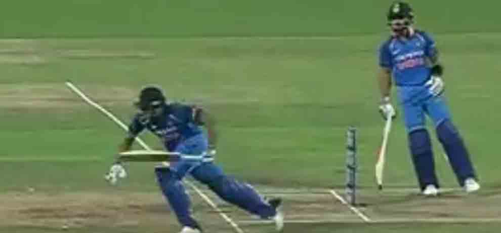Rohit Sharma run-out after false calling with Virat Kohli