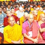 काशीपुर में कार्यक्रम में मौजूद लोग।