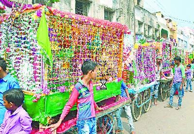 नवीं मुहर्रम पर निकाला गया अलम का जुलूस
