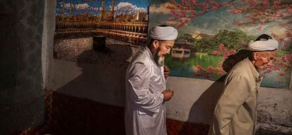 in chinas Xinjiang province orders given to muslims to sumbit kuran