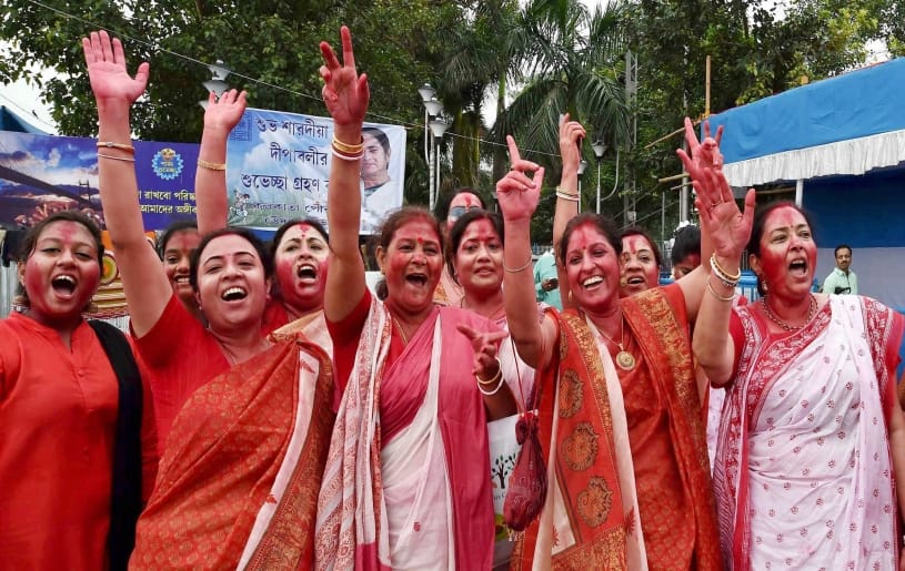 see in pictures maa Durga Statue immersion and sindur holi