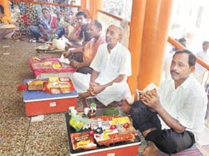 mother jagdamba is awaw with havan