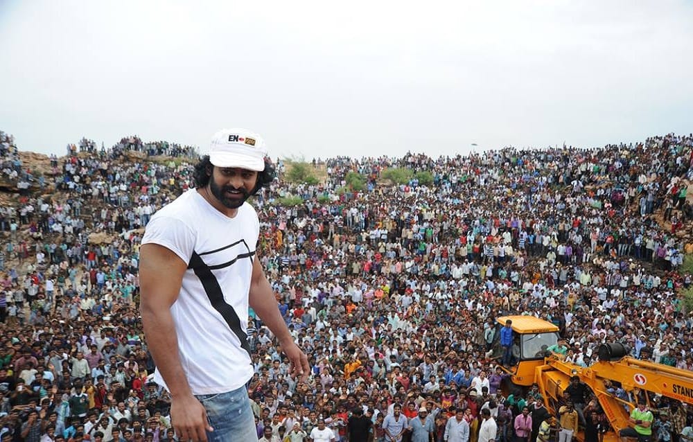 Bahubali Prabhas appeals for Clean India Mission