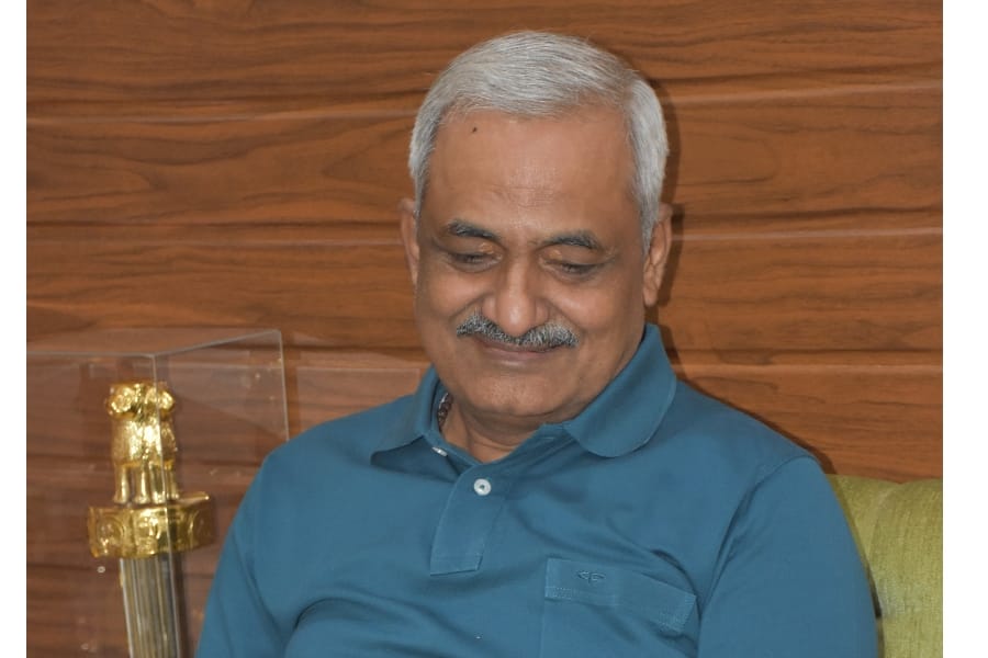 Former DGP Sulkhan Singh has filed a case against Uber Cab Company