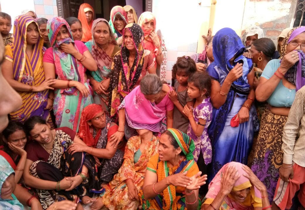 अखबार में खबर देखकर पता लगा मिट गया मांग का सिंदूर
