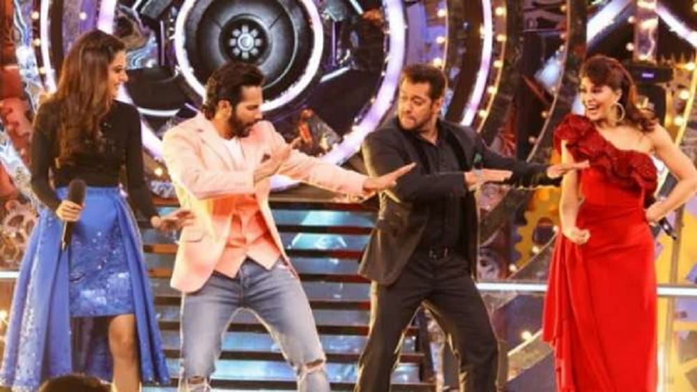 bigg boss premier salman khan entertaining with sapna chaudhary shilpa shinde and judwaa 2 cast