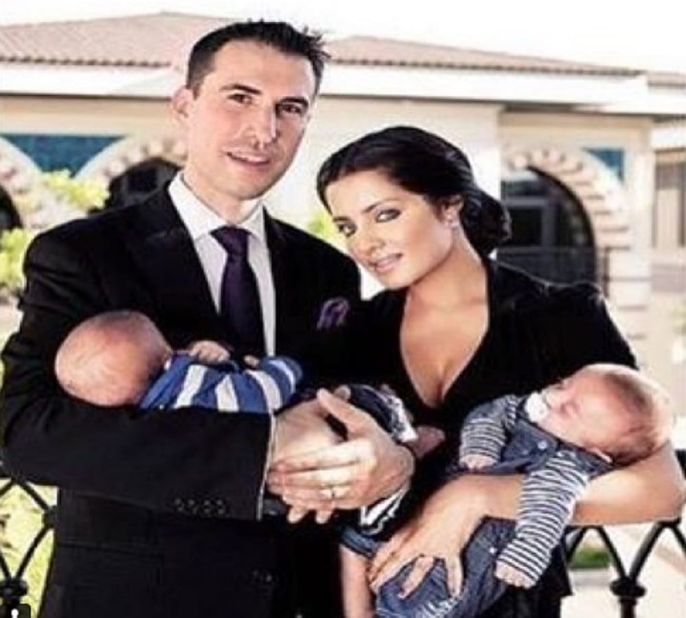these bollywood actors  married with forner man