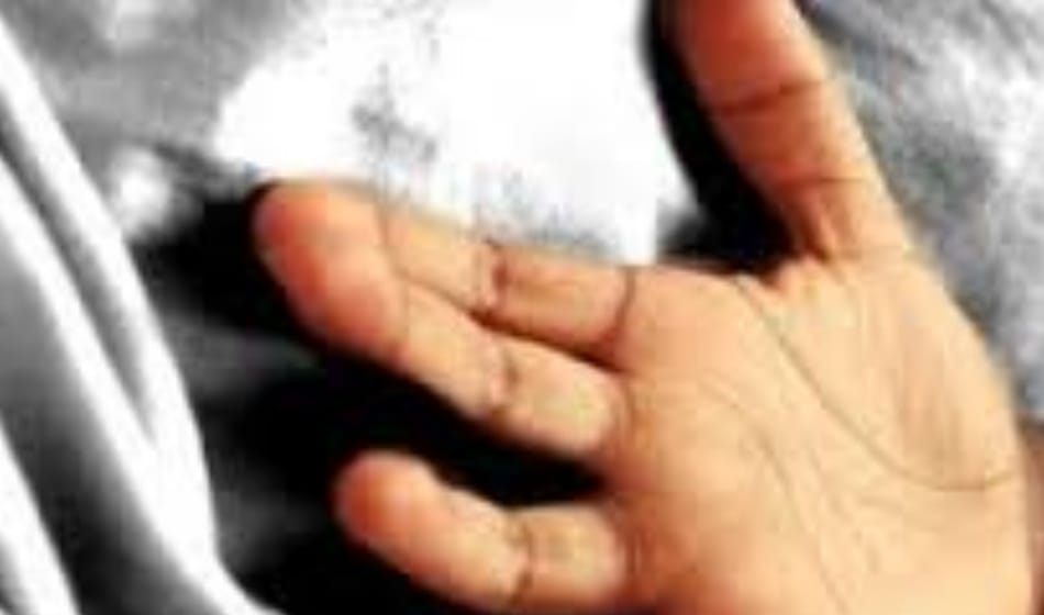 old woman body found at dumping zone in greater noida