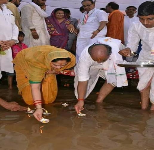 Congress leader Digvijay Singh started six month journey Narmada Parikrama with wife Amrita Rai