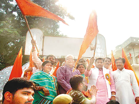 Shriram Vijay travels out of pom