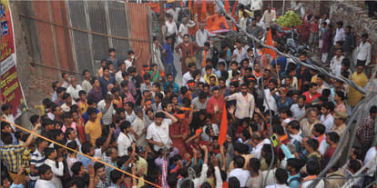 Learn how to hoard the hoardings but organize lumberjack in two sects