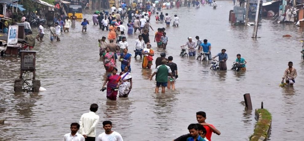 heavy rainfall in chennai, flights are diverted to hyderabad