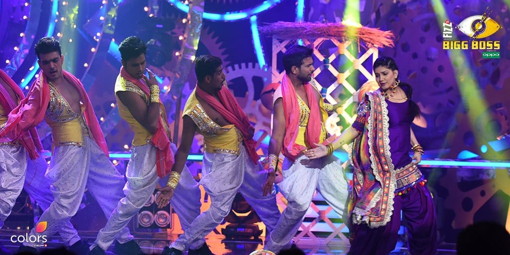 Big Boss 11, sapna chaudhary dance with salman khan