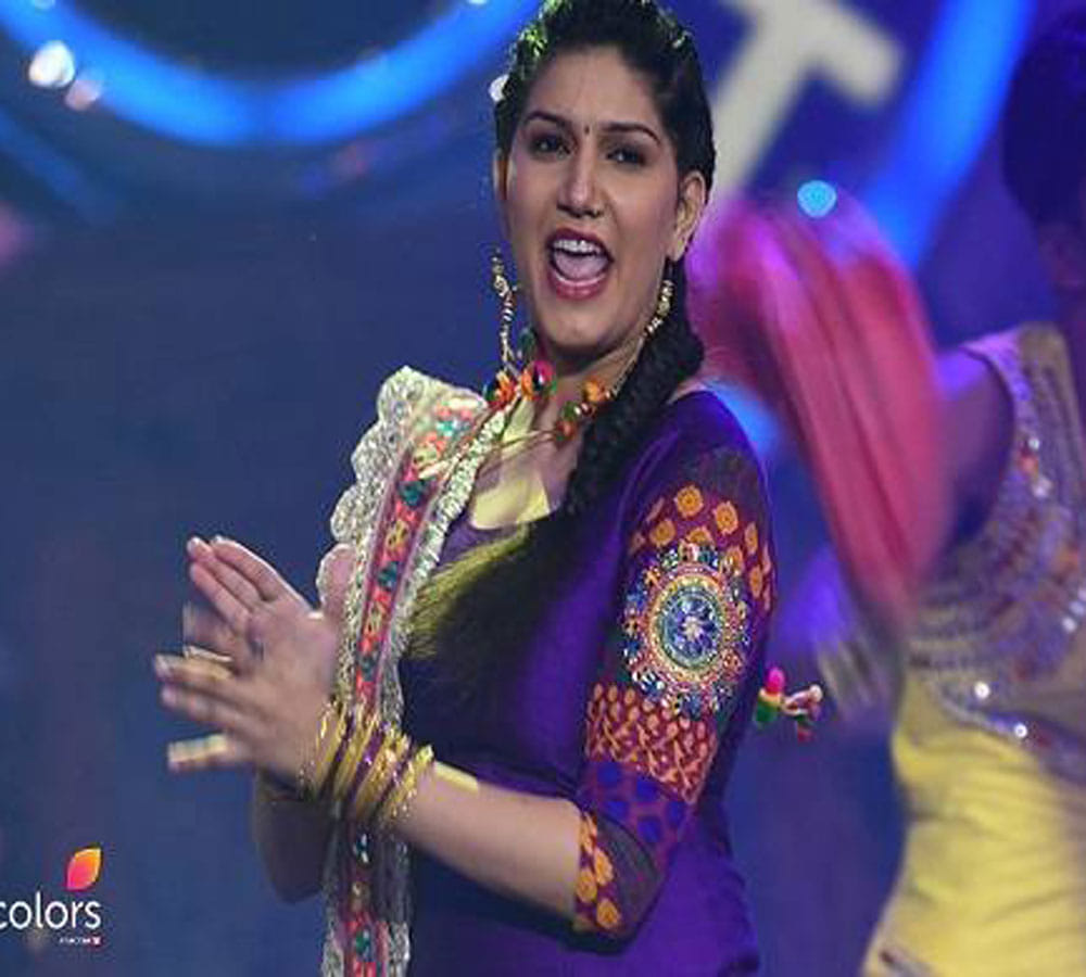 sapna chaudhary wrong step will benifit for hina khan in bigg boss house