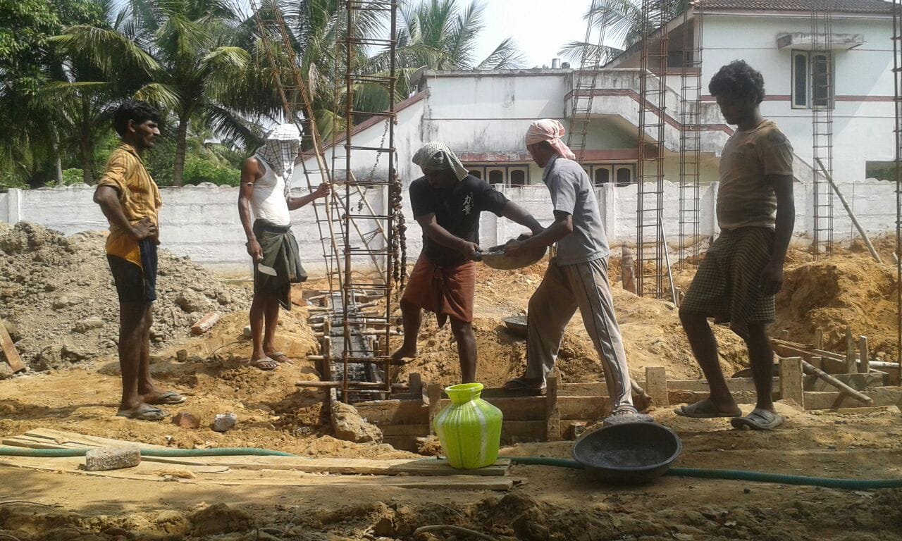 Know all befits for labor and constructor in india