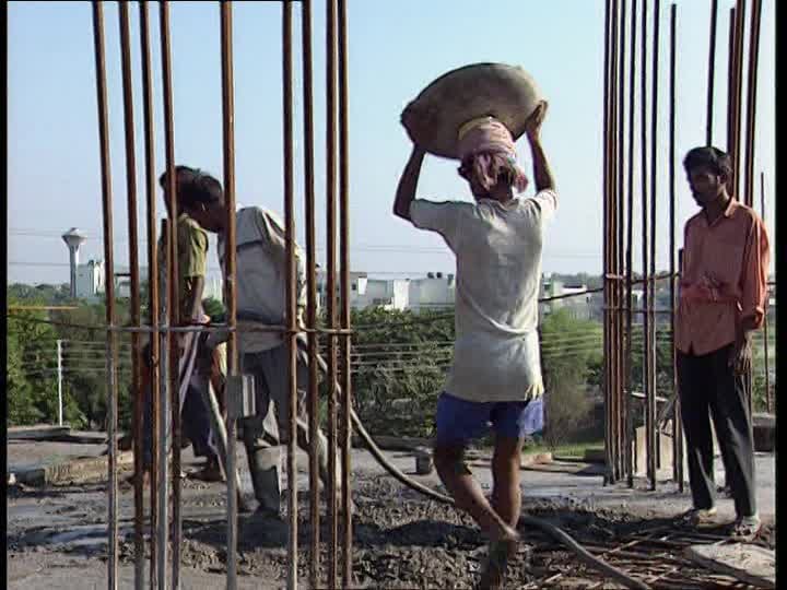 Know all befits for labor and constructor in india